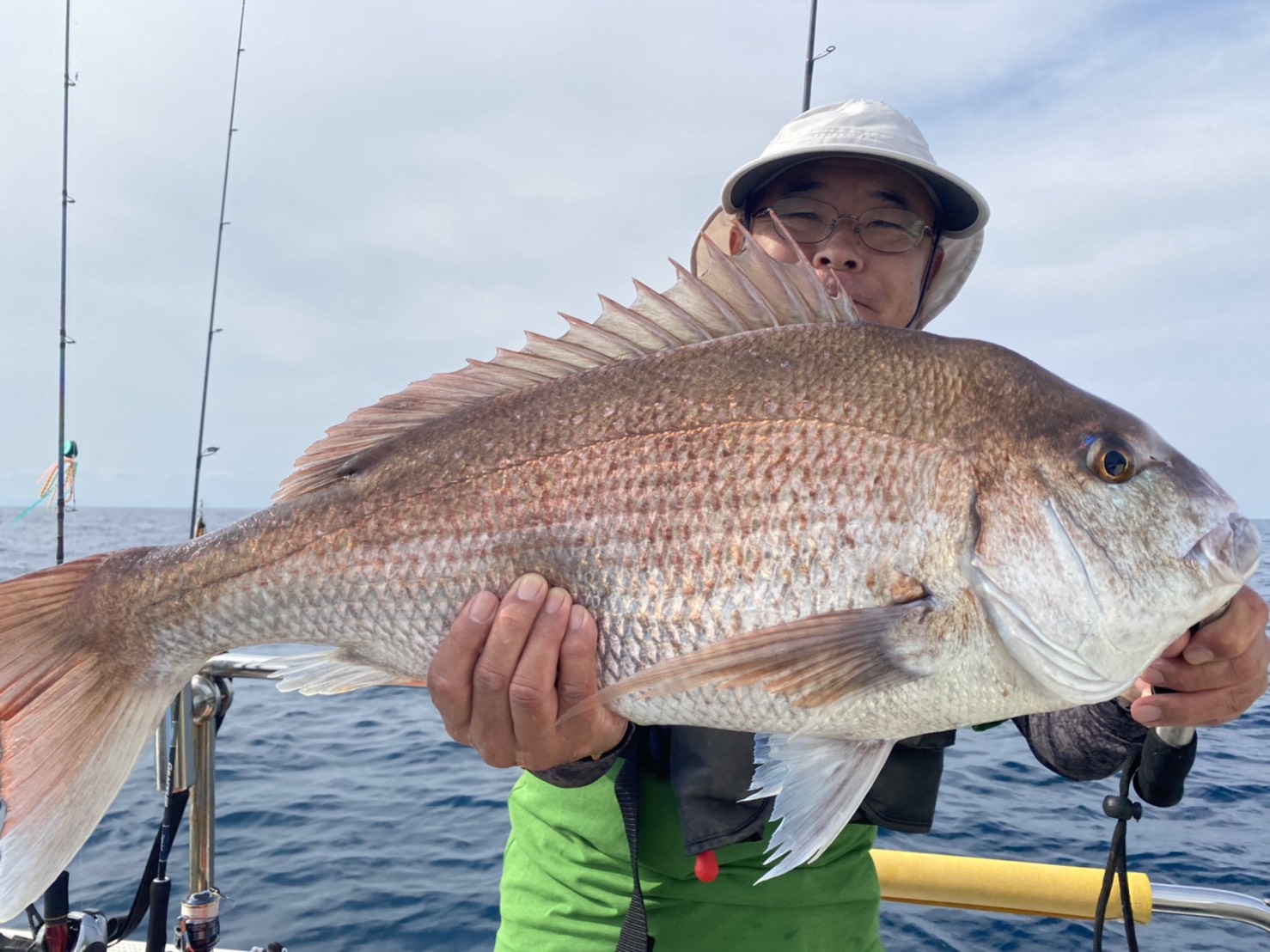 PM船 真鯛狙いライトジギング、タイラバ、テンヤ五目